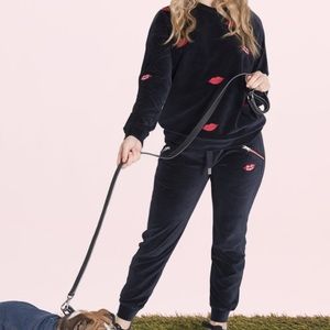 ZOE KARSSEN - NEW - VELOUR TOP AND BOTTOM